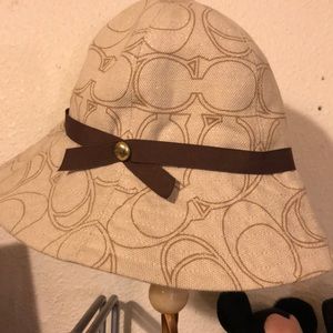 Coach bucket hat